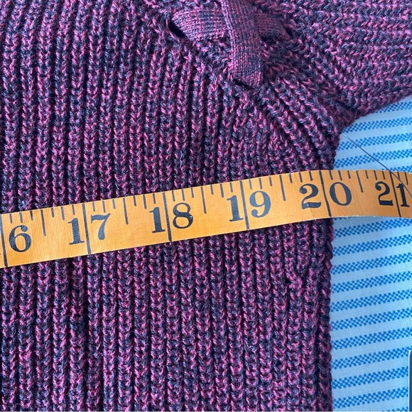 a.n.a Knit V Neck High Low Sweater - Picture 6 of 9